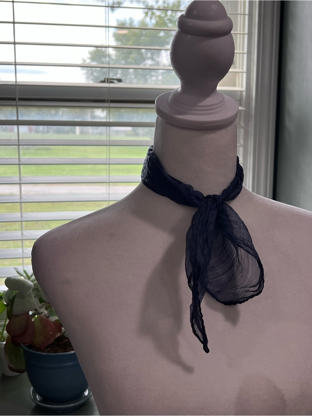 Delicate Sheer Neck Scarf - Navy